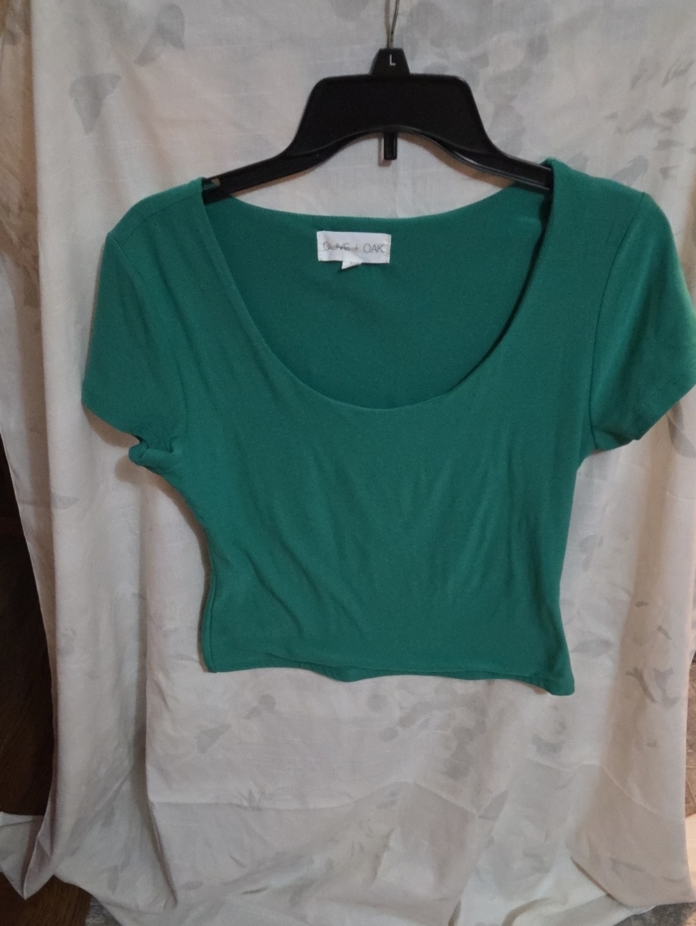 Olive & Oak Green Scoop Neck Crop Top